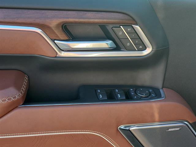 Used 2025 GMC Sierra 2500 Denali Ultimate w/ Max Trailering Package image 44