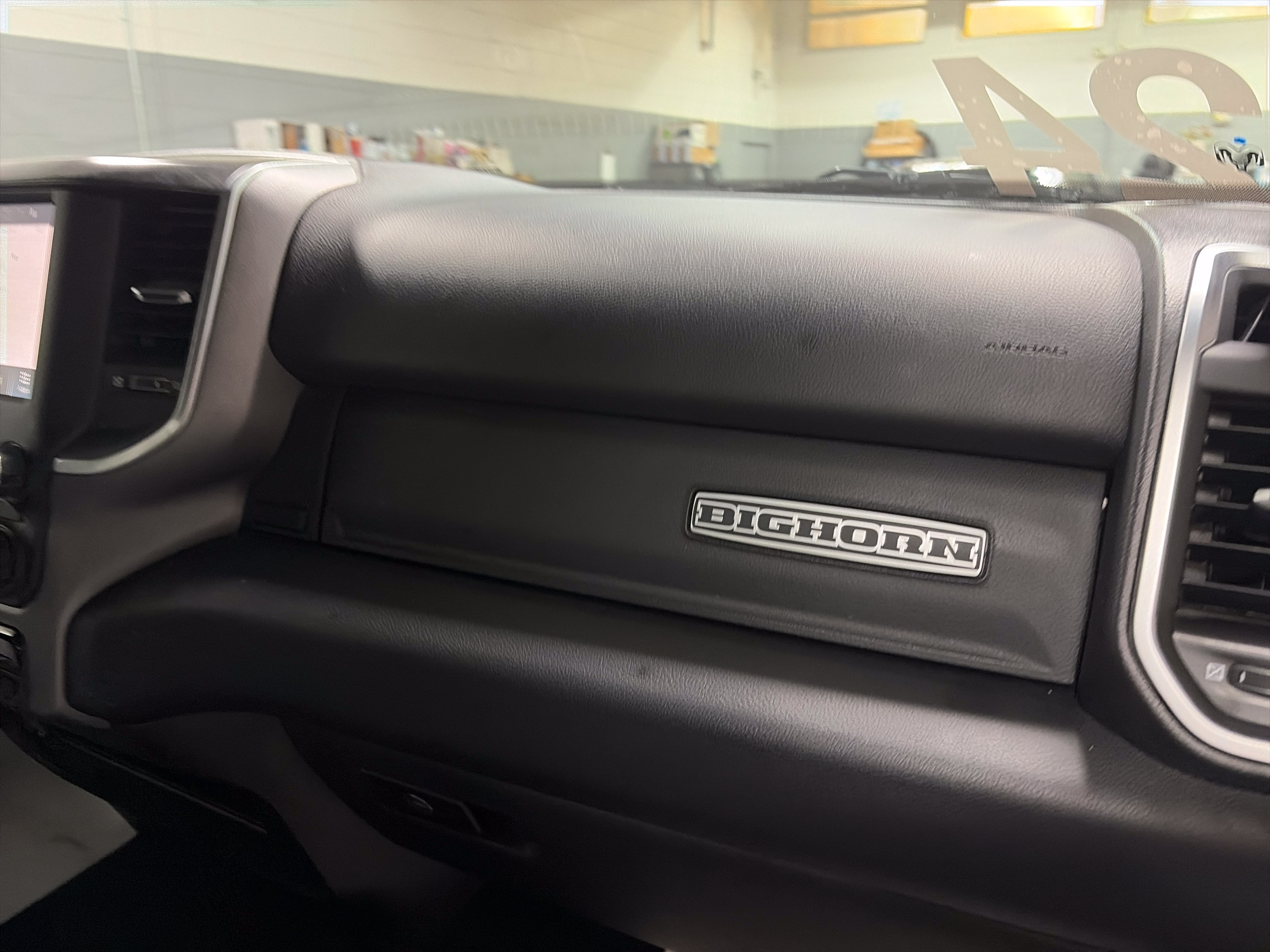 Used 2024 RAM 2500 Big Horn AWD/4WD image 32