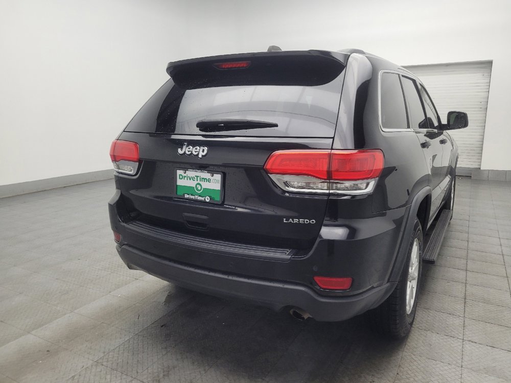 Used 2018 Jeep Grand Cherokee Laredo RWD image 9