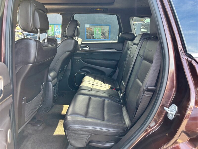 Used 2015 Jeep Grand Cherokee Summit AWD/4WD image 7