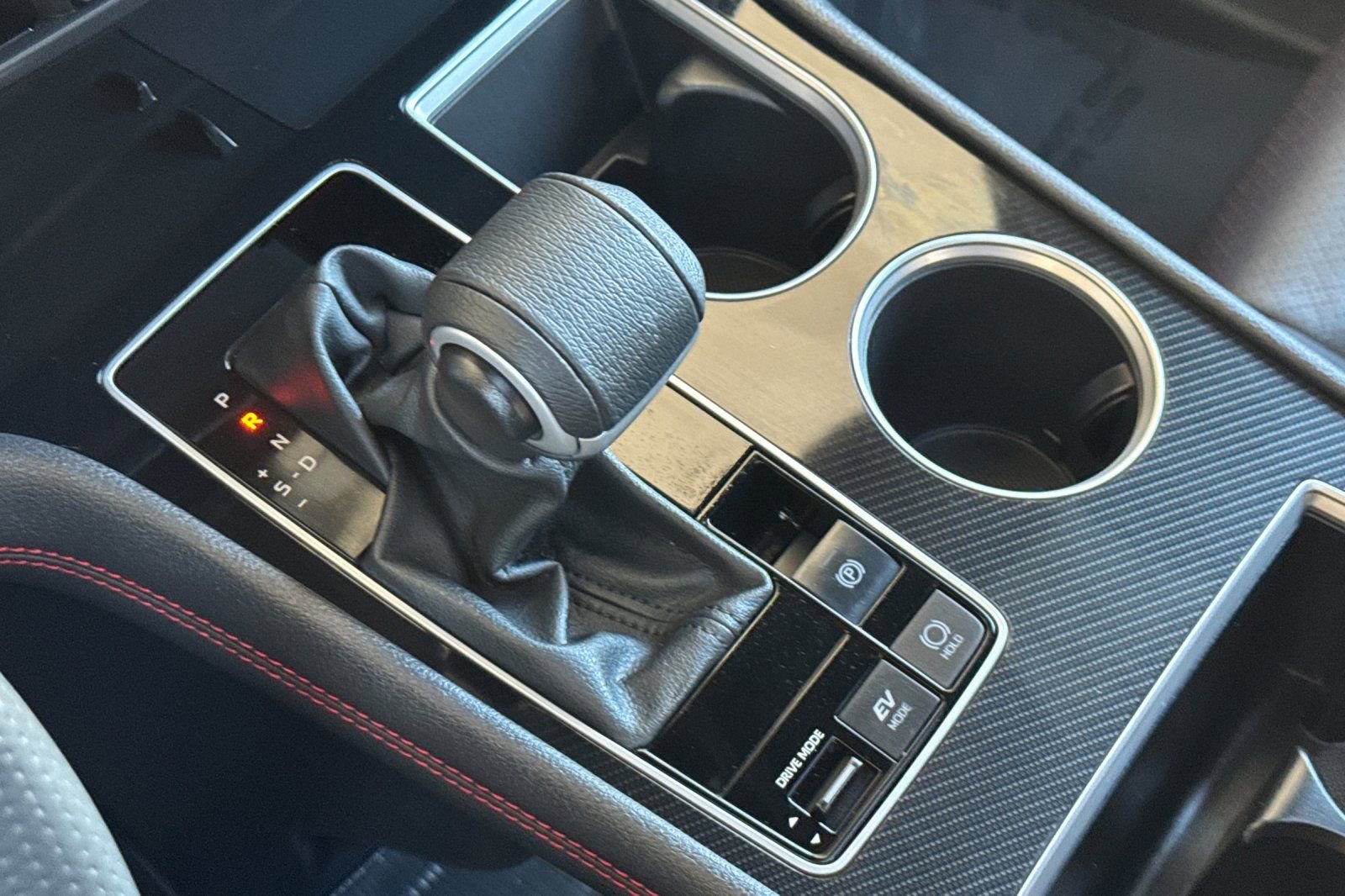 Used 2025 Toyota Sienna XSE w/ XSE Premium Package image 22