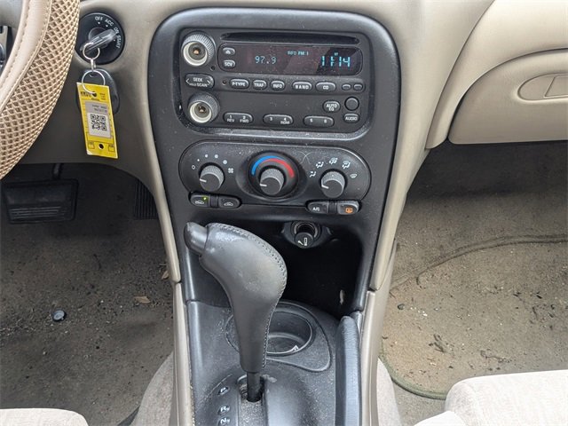 Used 2004 Oldsmobile Alero GL image 30