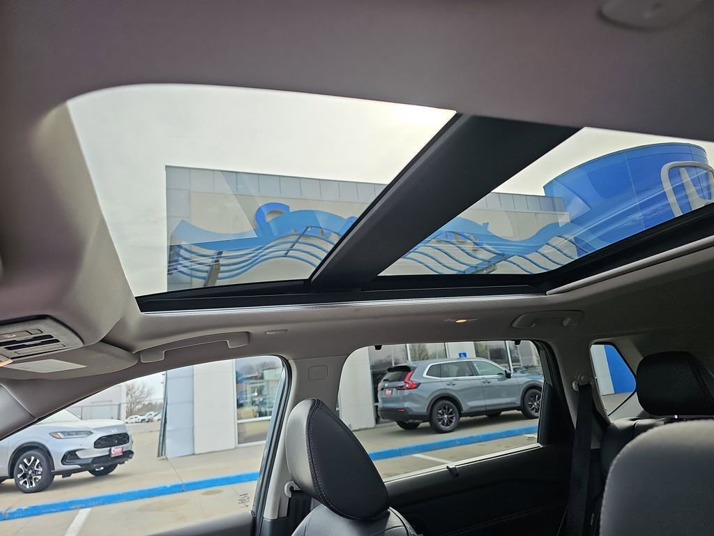 Used 2023 Nissan Rogue SL w/ SL Premium Package image 23