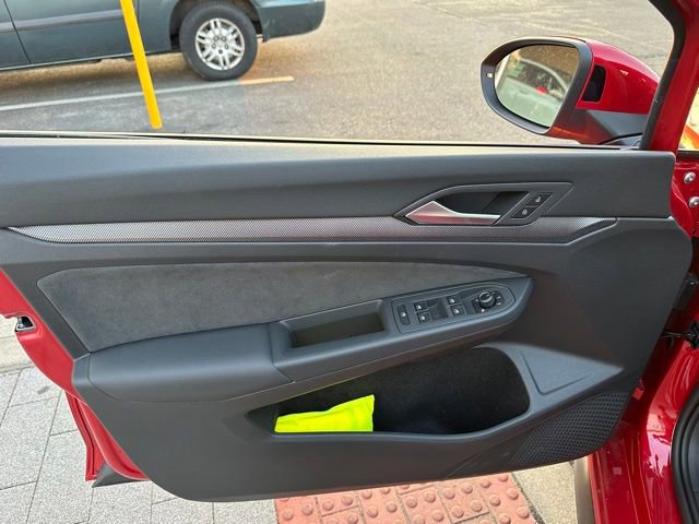 New 2026 Volkswagen GTI SE FWD image 10