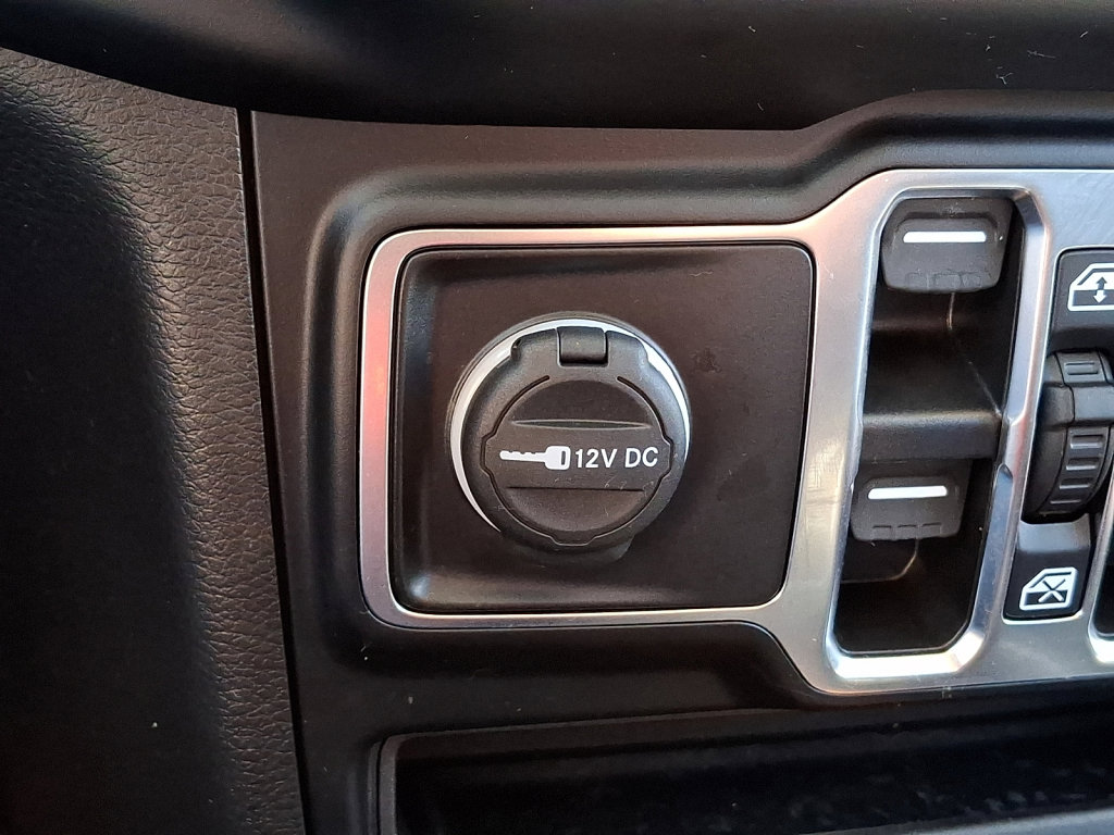 Used 2023 Jeep Gladiator Willys image 30