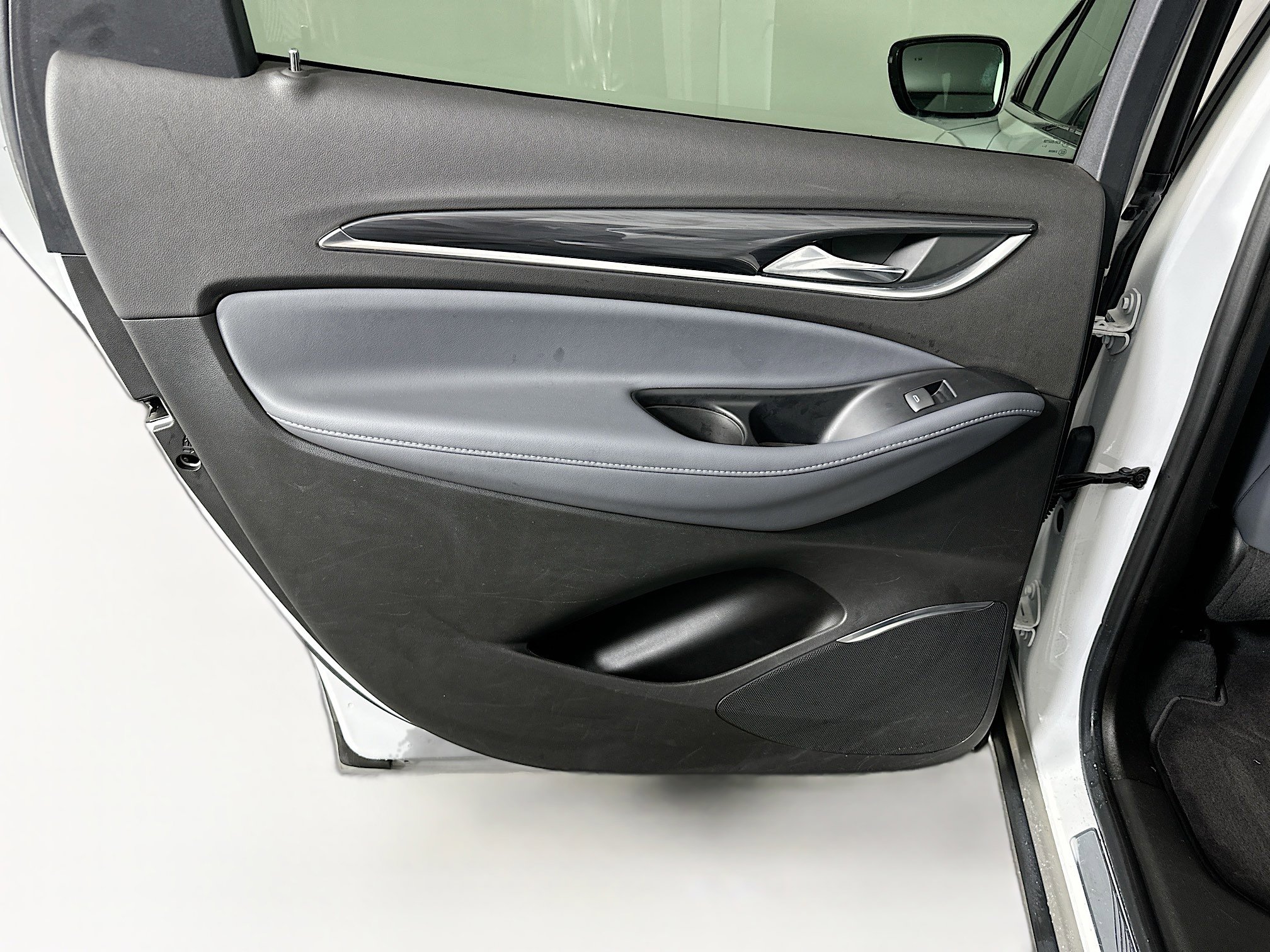 Used 2023 Buick Enclave Essence w/ LPO, Cargo Package image 25