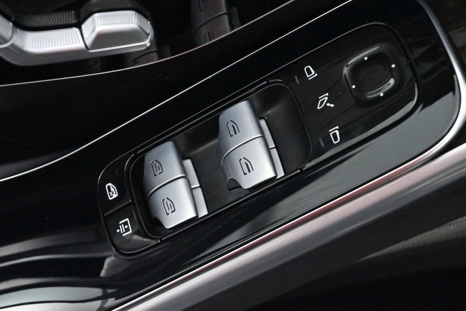 Used 2024 Mercedes-Benz S 580 4MATIC Sedan image 12