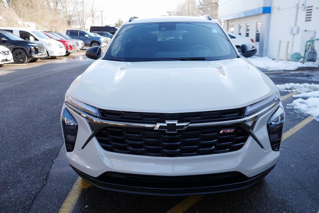 New 2026 Chevrolet Trax RS image 3