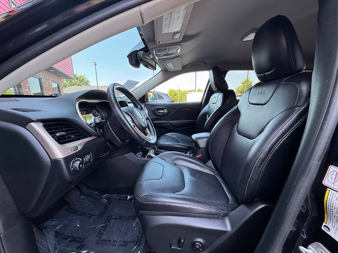 Used 2014 Jeep Cherokee Limited FWD image 16
