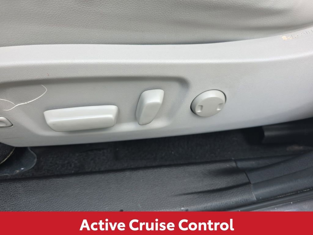 Used 2019 Toyota Highlander XLE image 23