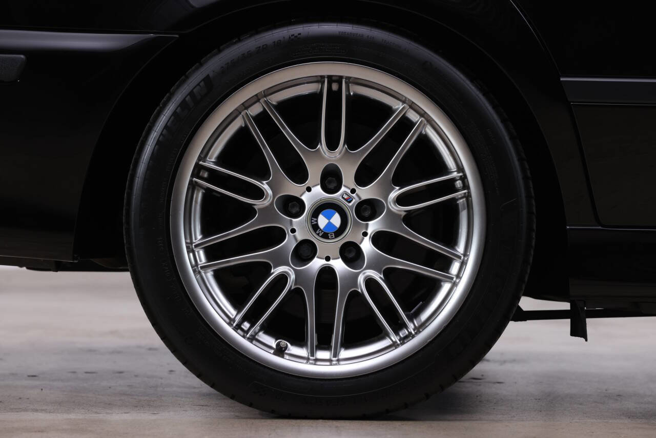 Used 2002 BMW M5 image 45