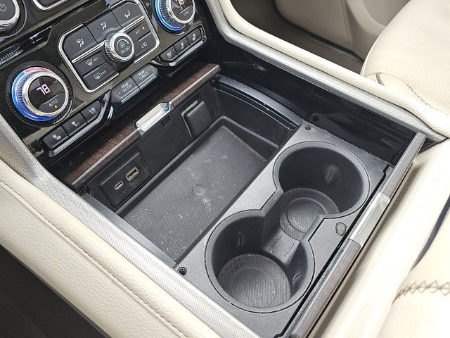 Used 2021 GMC Yukon Denali w/ Denali Premium Package image 28