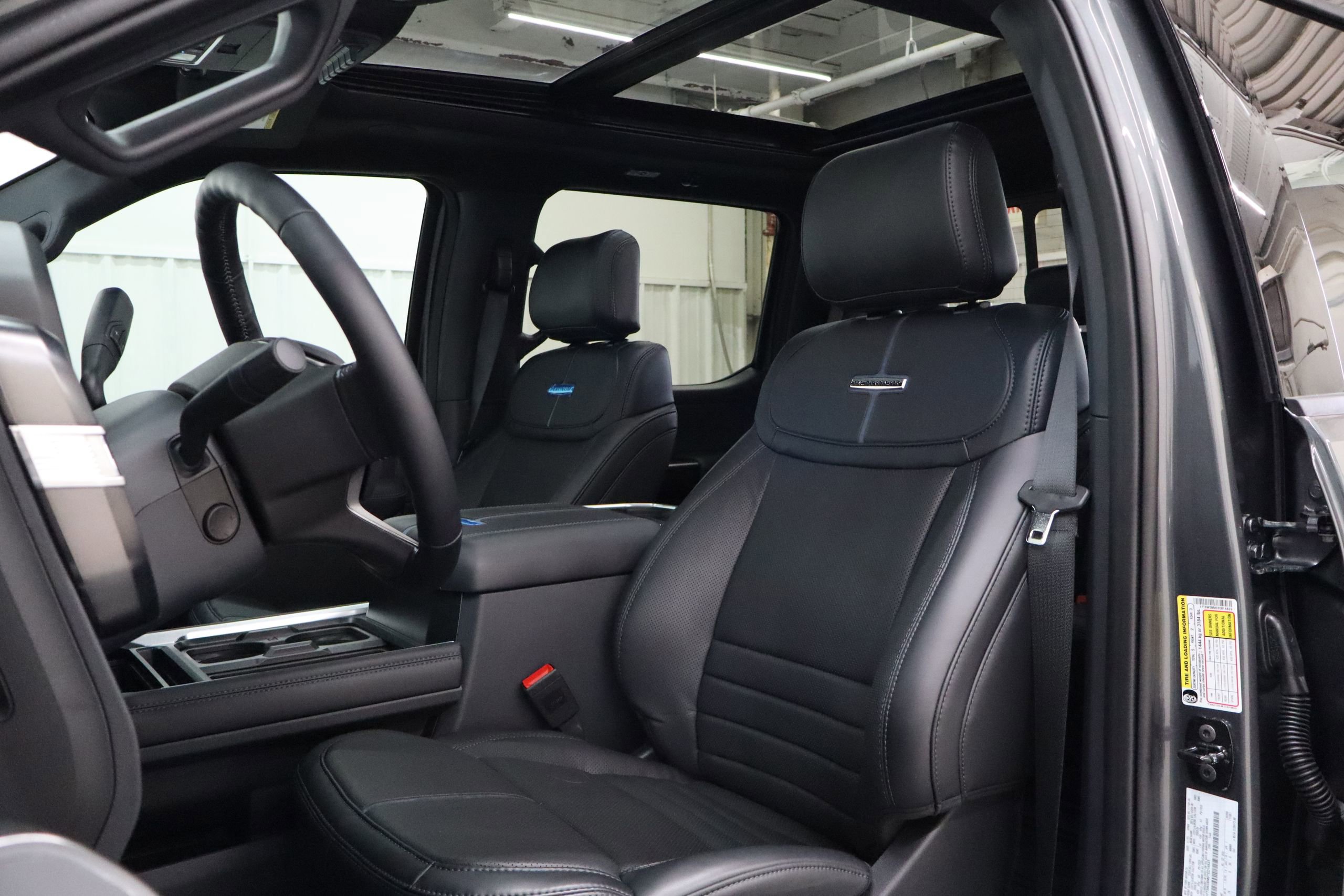 New 2026 Ford F250 Platinum image 16