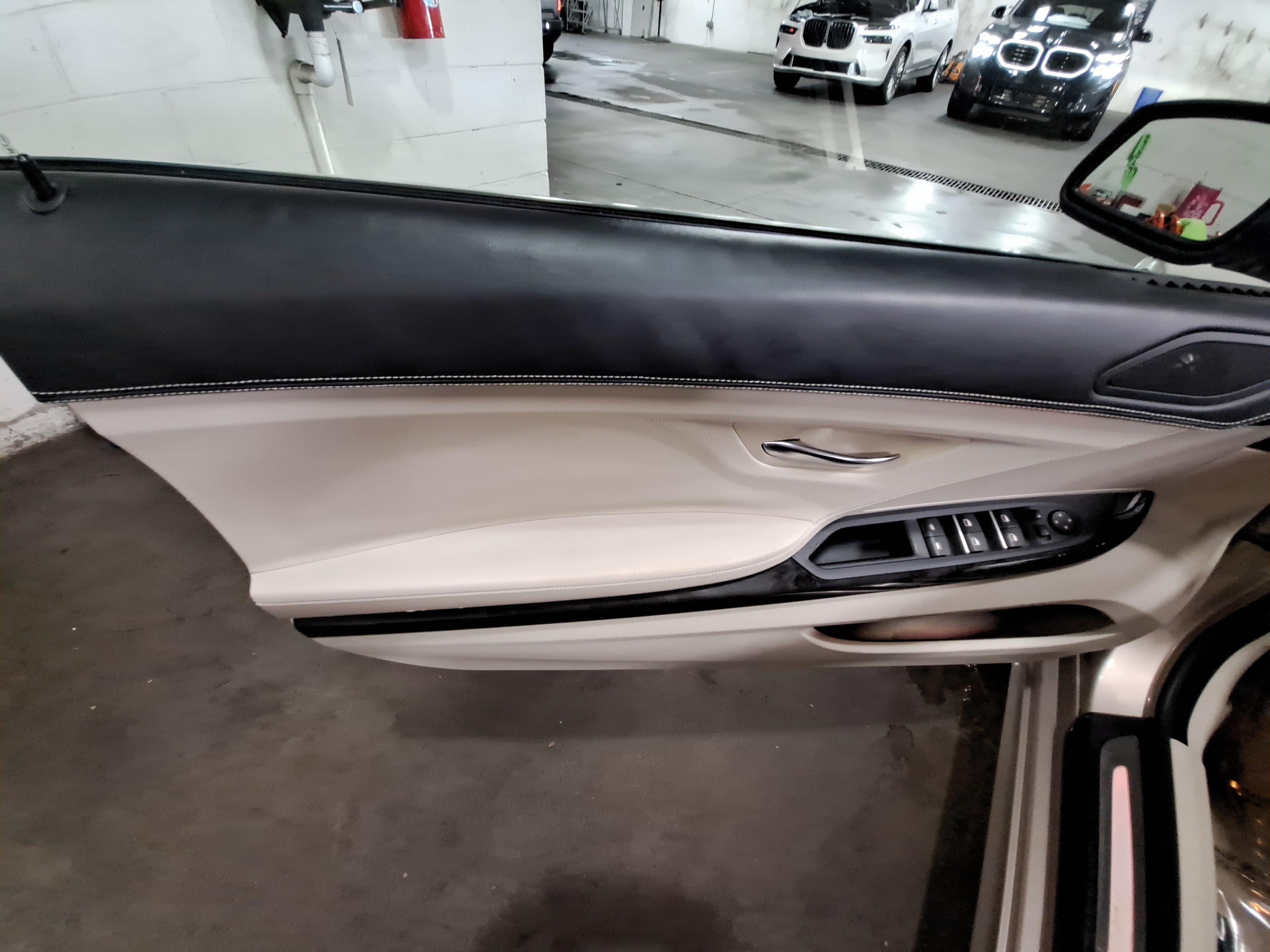 Used 2013 BMW 640i Convertible RWD image 28