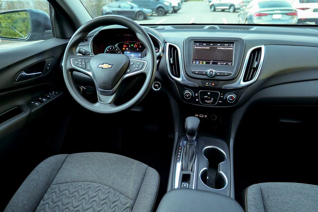 Used 2023 Chevrolet Equinox LT AWD/4WD image 38