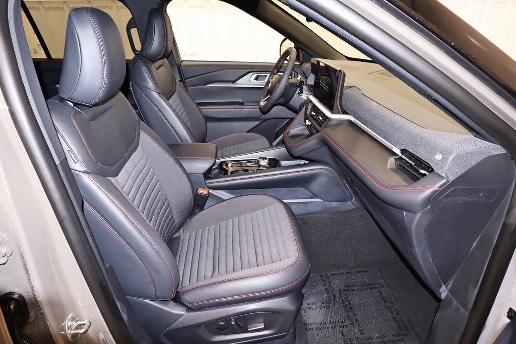 New 2026 Ford Explorer ST-Line w/ ST-Line Street Pack image 19