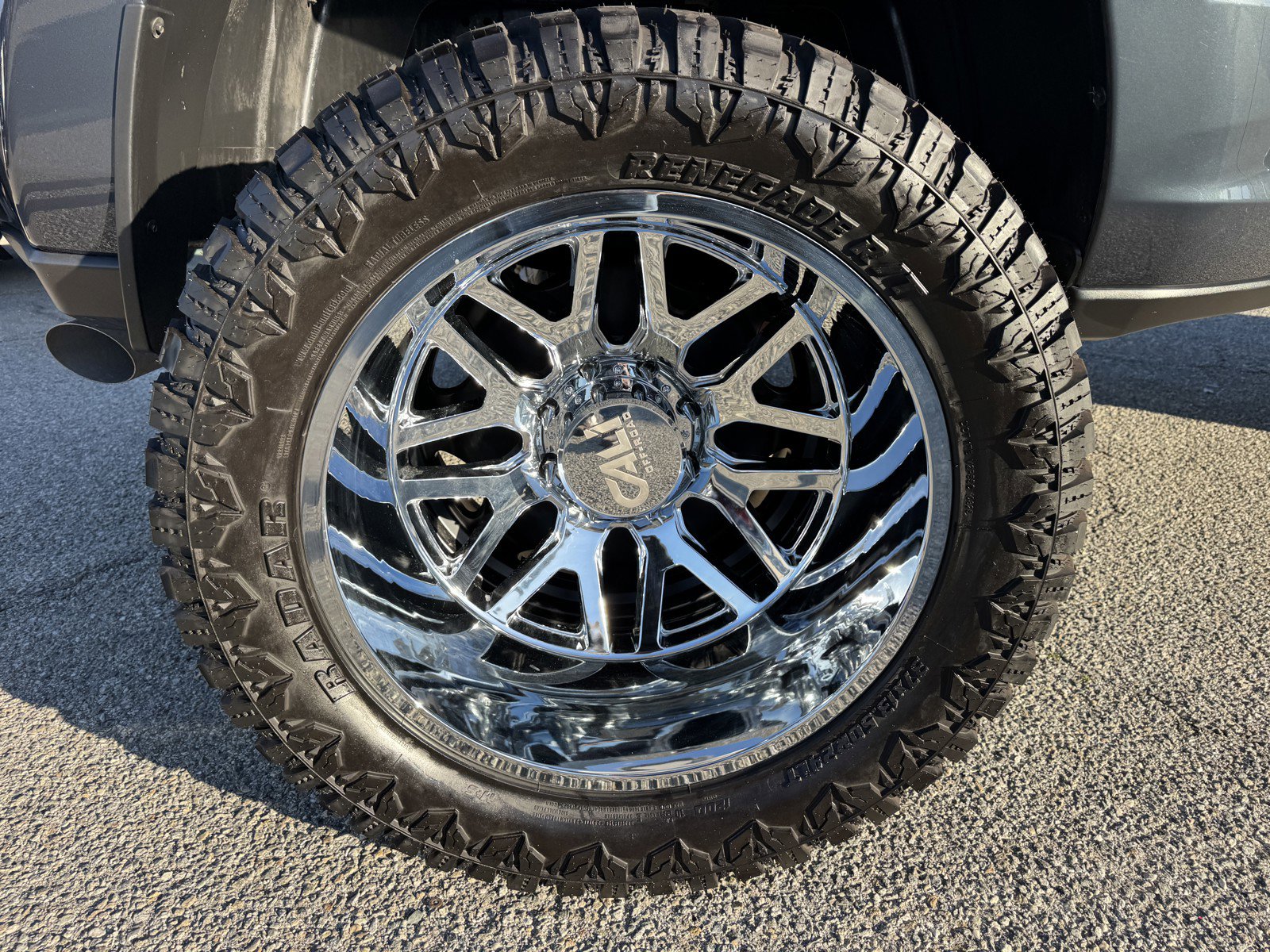 Used 2026 RAM 3500 Laramie w/ Towing Technology Group image 14