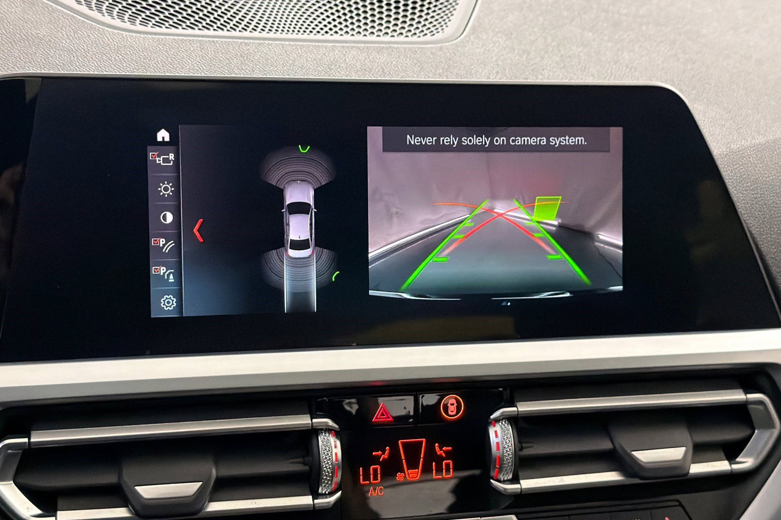 Used 2019 BMW 330i Sedan w/ Convenience Package RWD image 24