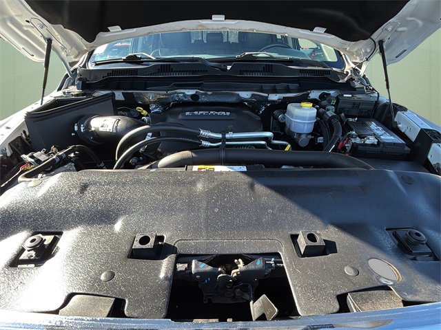 Used 2018 RAM 3500 SLT w/ Luxury Group image 12