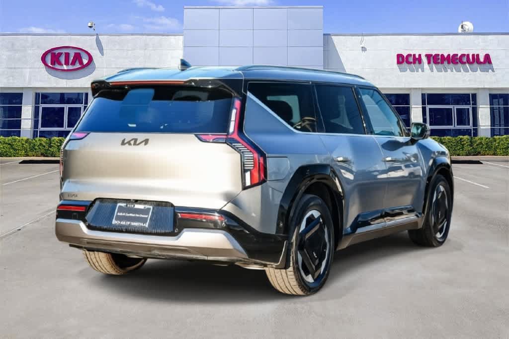 Certified 2024 Kia EV9 Land AWD/4WD image 6