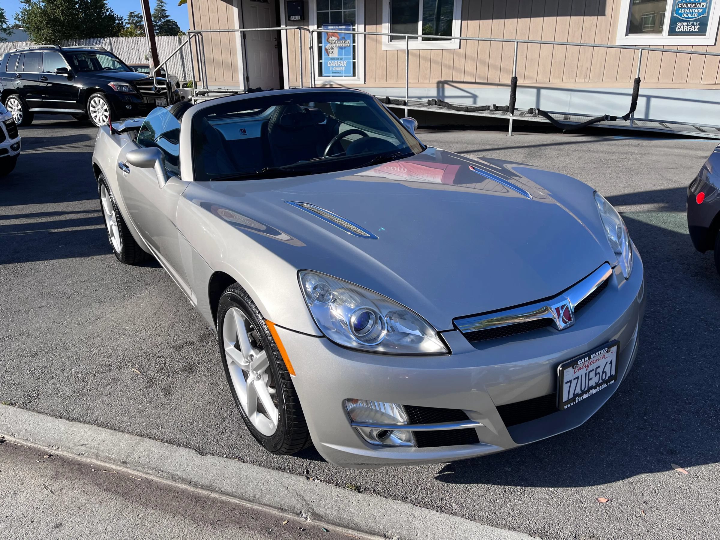 Used 2008 Saturn Sky w/ Premium Trim Package RWD image 4