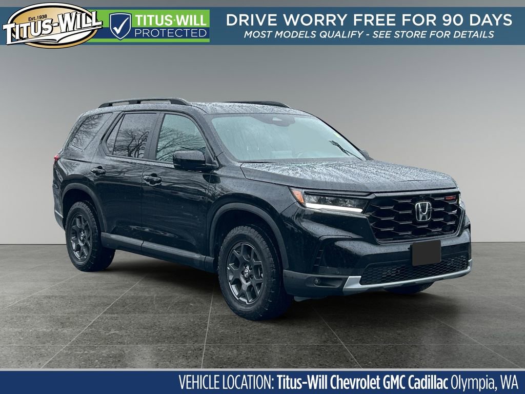 Used 2025 Honda Pilot TrailSport image 1