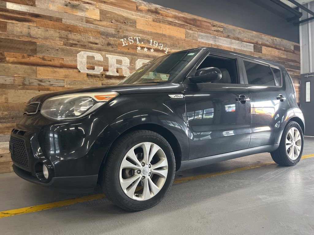 Used 2016 Kia Soul + image 2