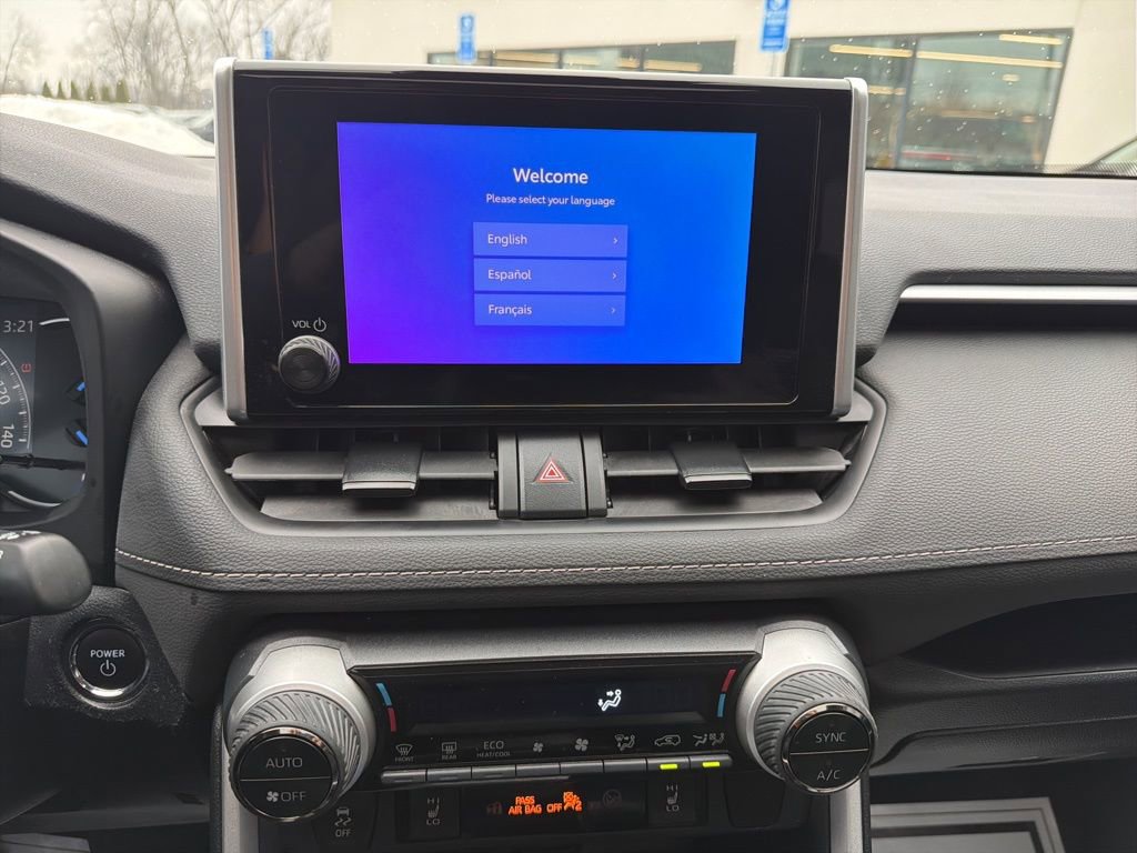 Used 2024 Toyota RAV4 XLE w/ Convenience Package image 31