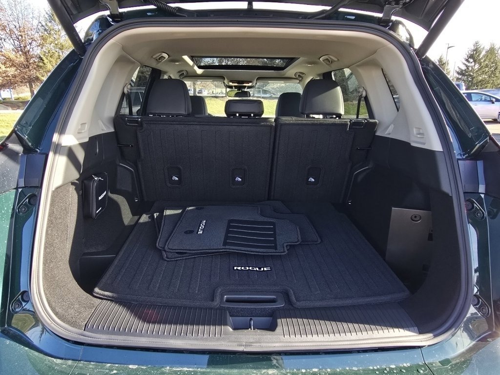 New 2026 Nissan Rogue SV image 10