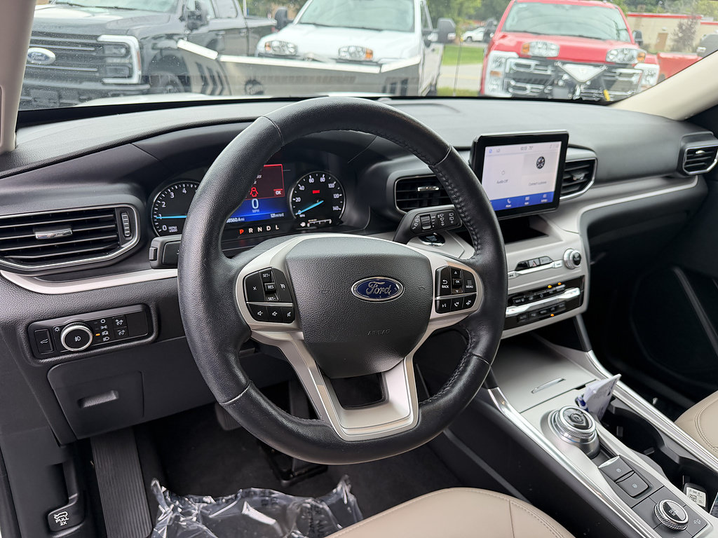 Certified 2023 Ford Explorer XLT w/ Equipment Group 202A AWD/4WD image 14