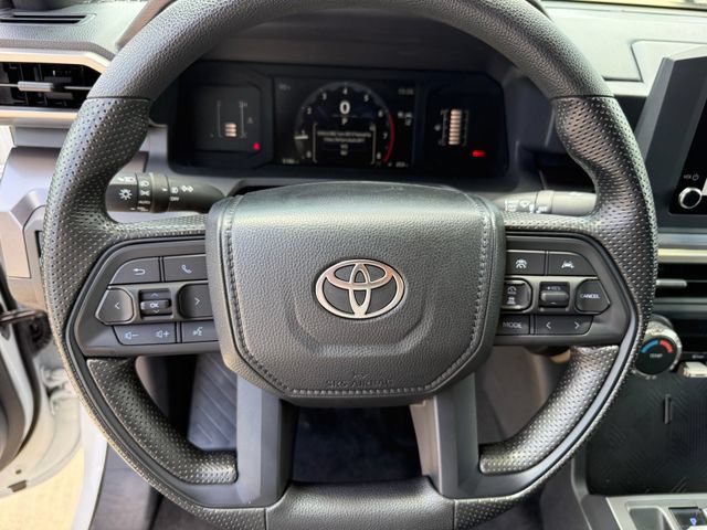 Used 2026 Toyota Tacoma SR5 AWD/4WD image 13