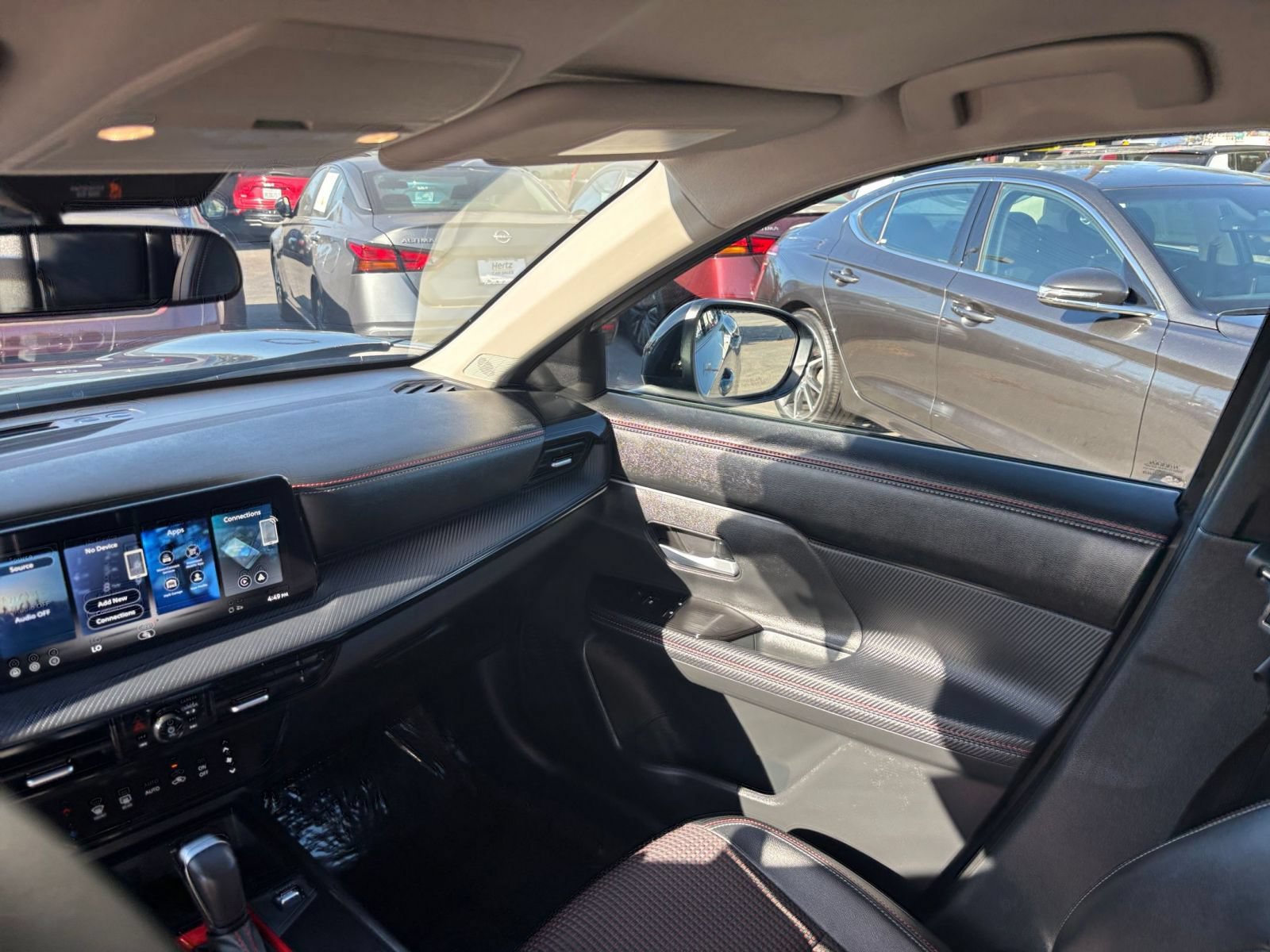 Used 2026 Nissan Kicks SR AWD/4WD image 35