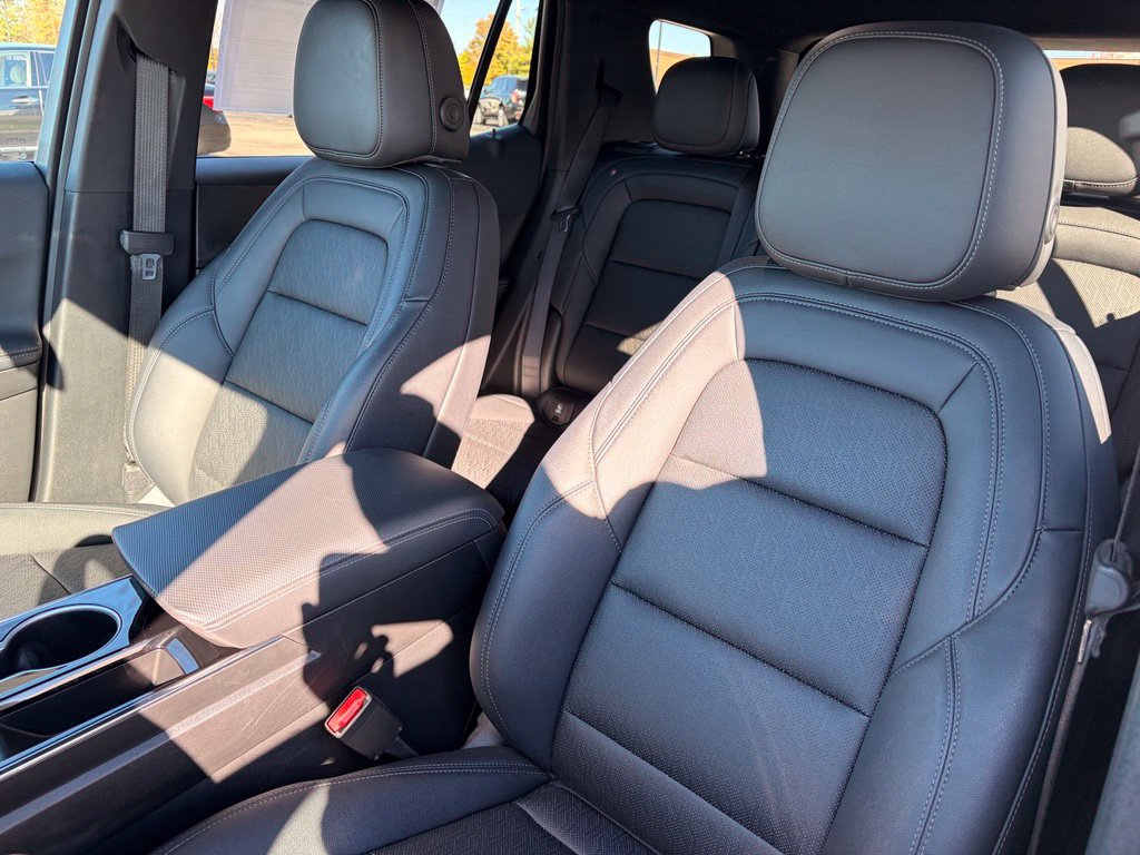Used 2026 Chevrolet Equinox LT w/ Convenience Package II AWD/4WD image 12