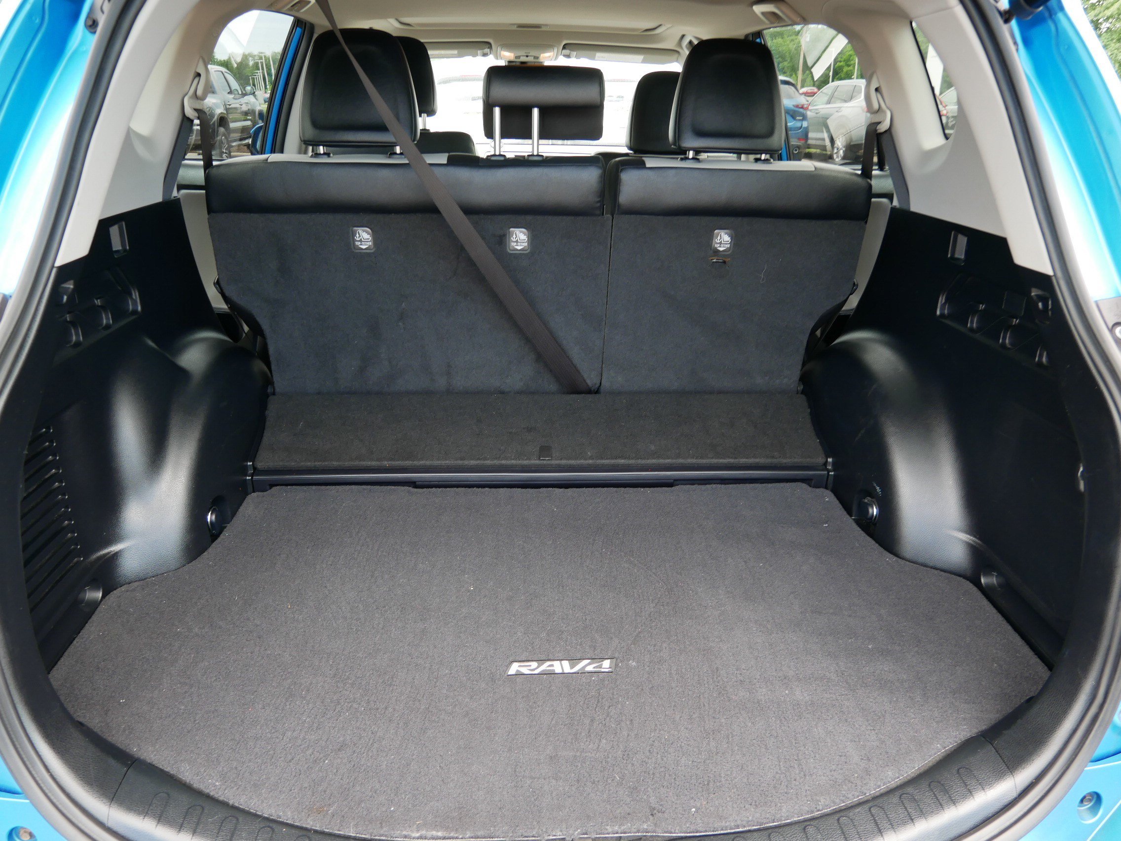Used 2017 Toyota RAV4 Limited w/ Carpet Mat Package AWD/4WD image 18