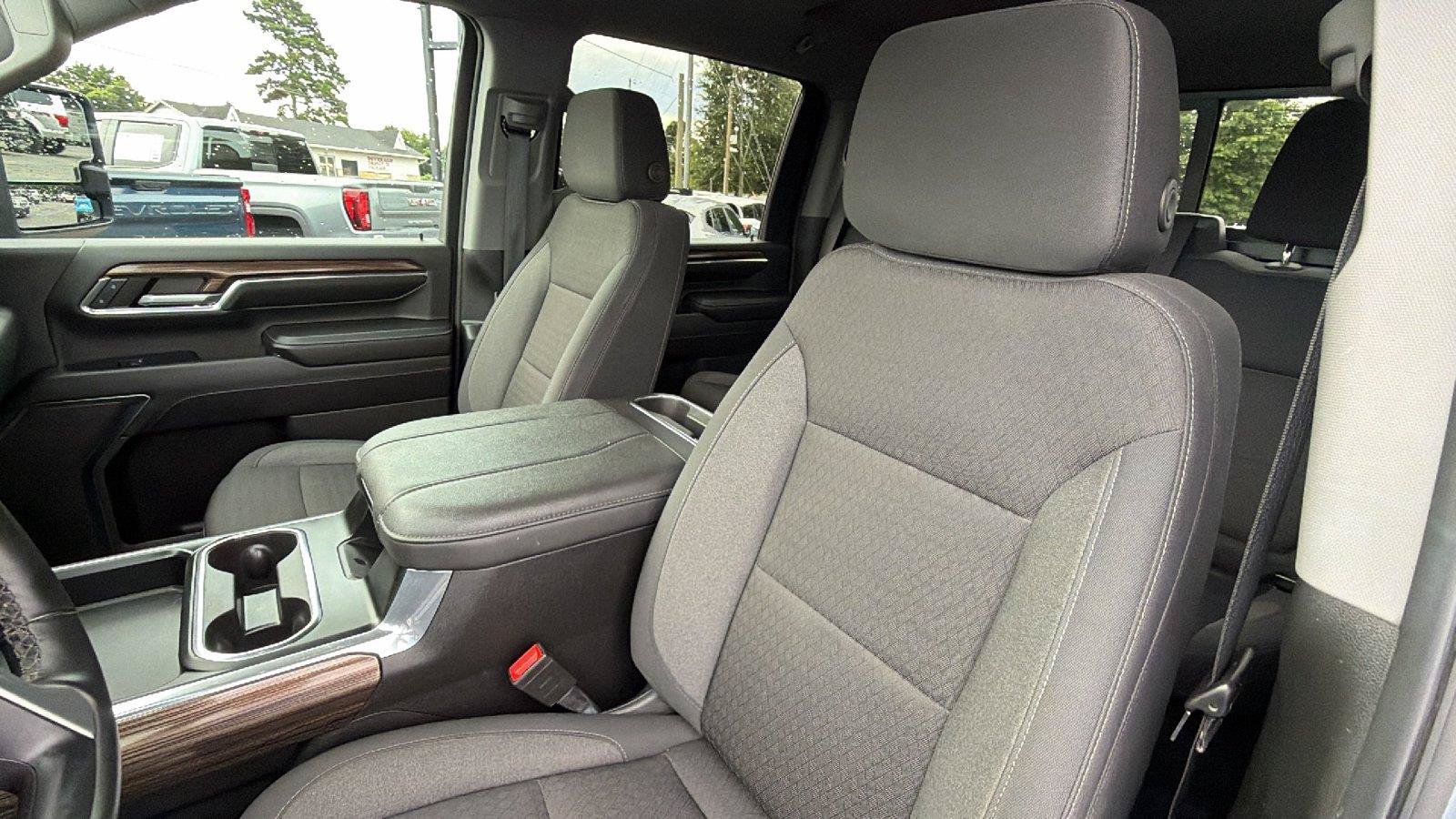 Used 2024 Chevrolet Silverado 2500 LT w/ All Star Edition AWD/4WD image 17