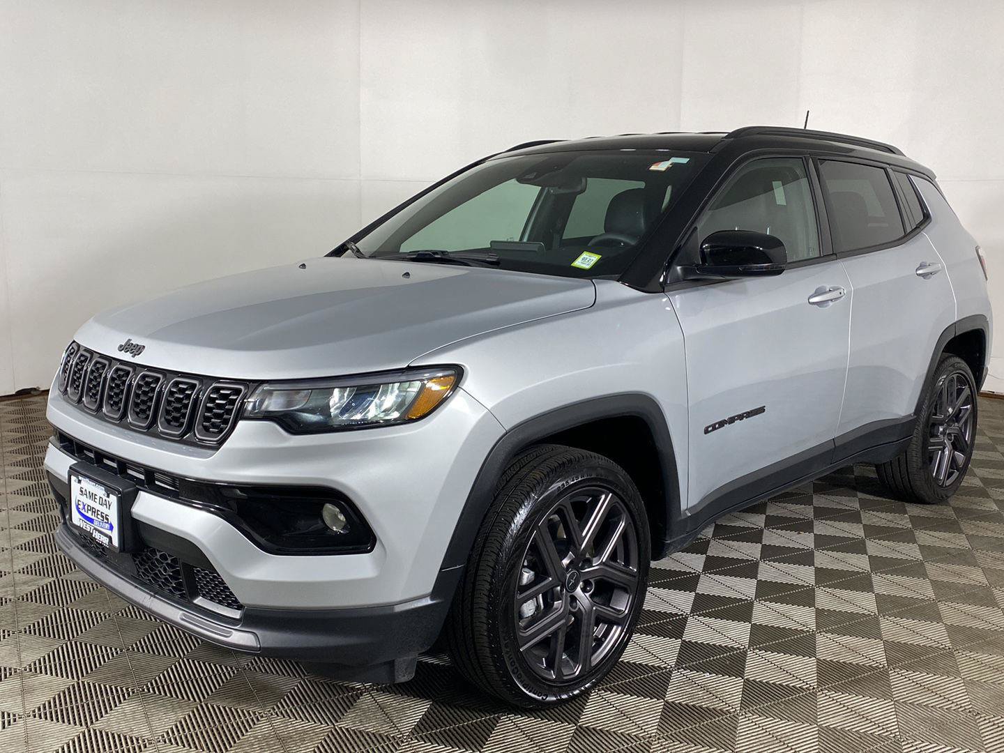 Used 2026 Jeep Compass Limited AWD/4WD image 2