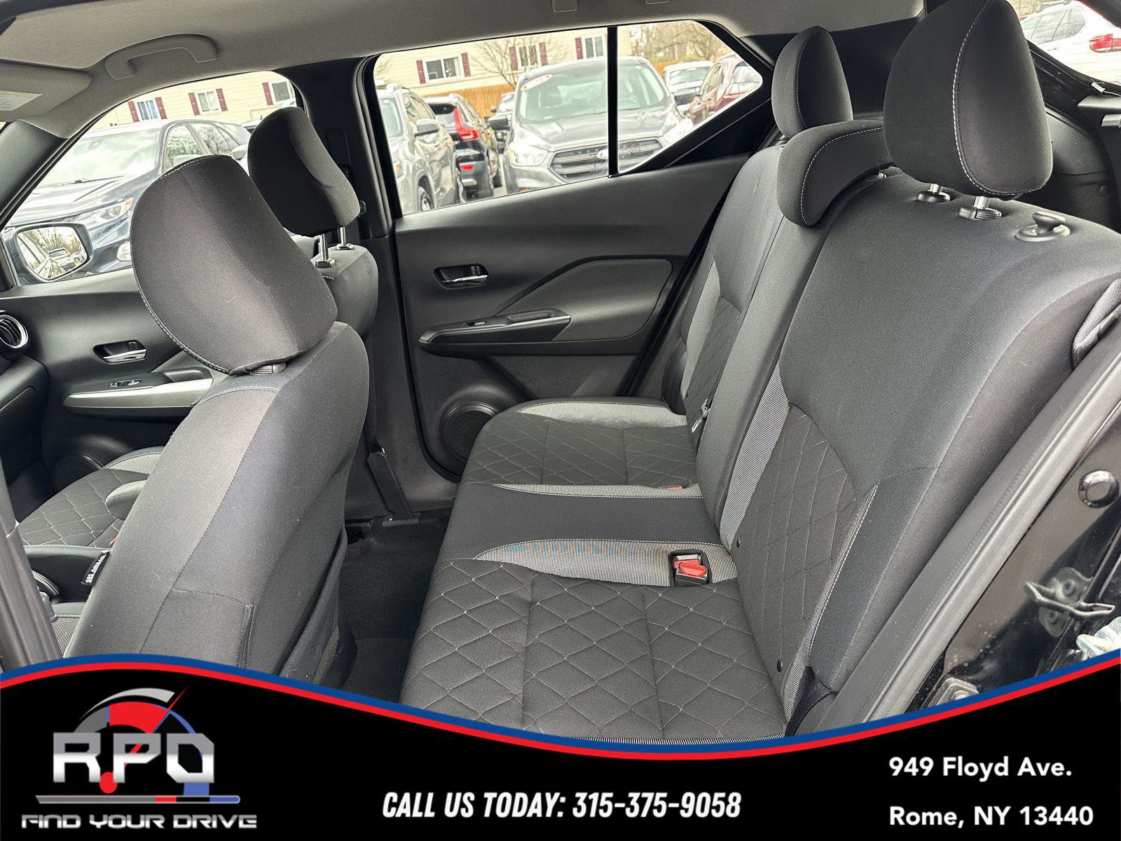 Used 2019 Nissan Kicks SV image 29