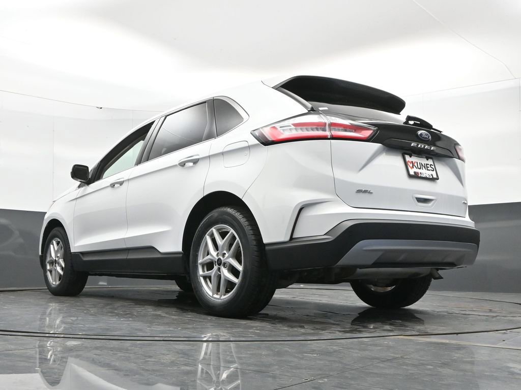 Used 2024 Ford Edge SEL image 52