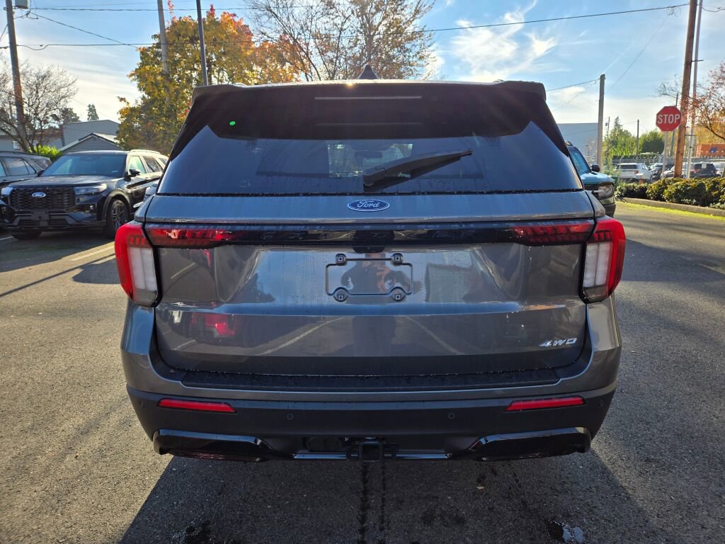 New 2026 Ford Explorer ST-Line AWD/4WD image 6