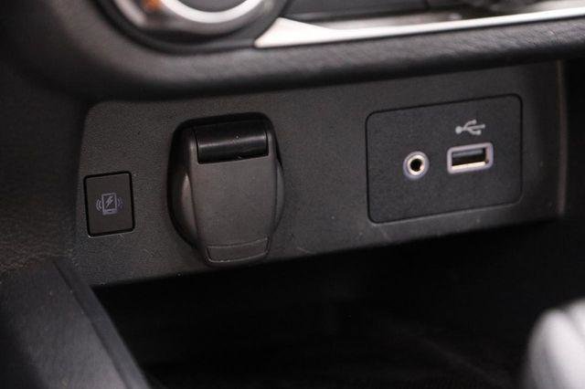 Used 2025 Nissan Versa SV FWD image 18
