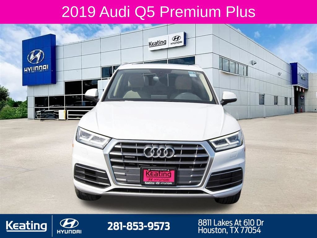 Used 2019 Audi Q5 2.0T Premium Plus w/ Premium Plus Package AWD/4WD image 2