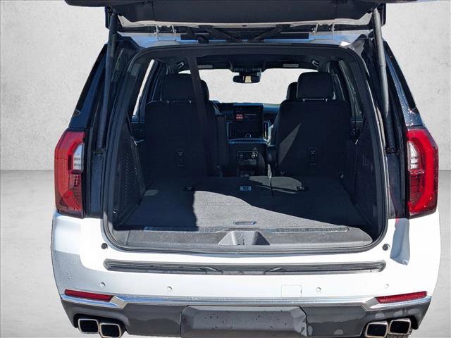 Used 2025 GMC Yukon Denali image 6