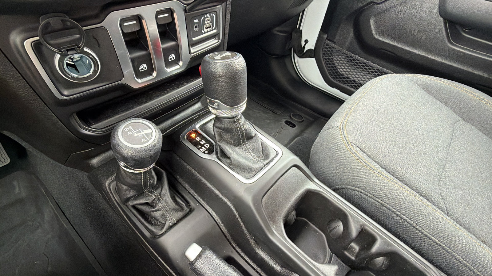 Used 2026 Jeep Wrangler Sport AWD/4WD image 28