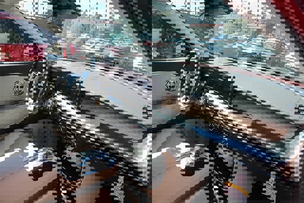 New 2026 Hyundai Ioniq 9 SEL image 18