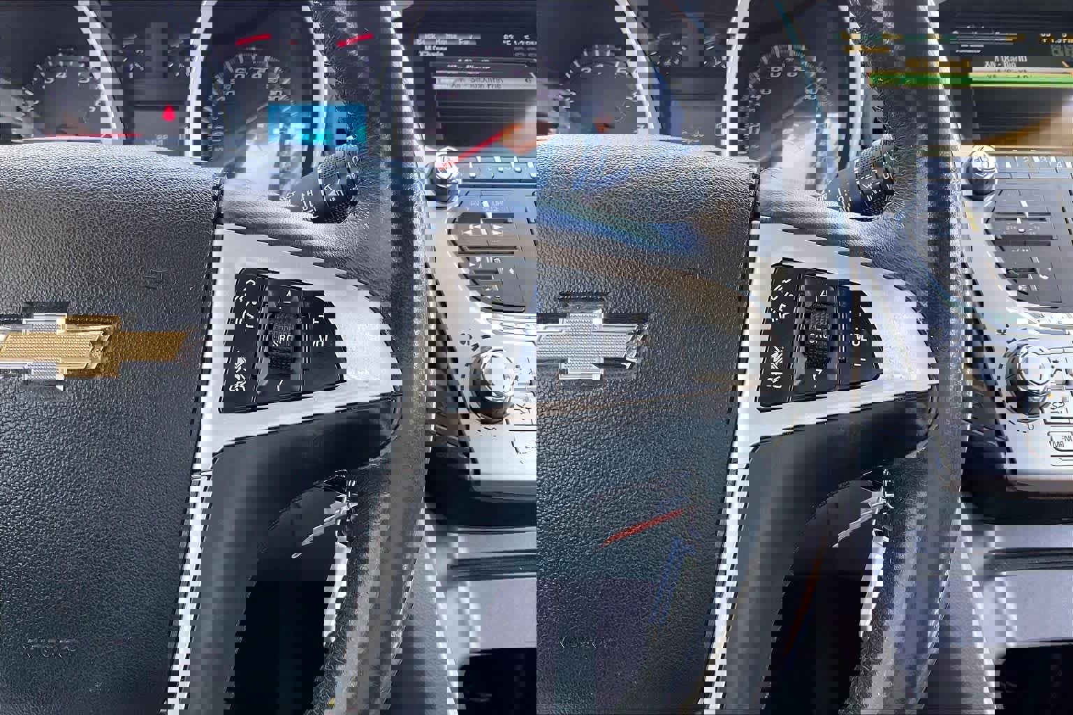 Used 2012 Chevrolet Equinox LT w/ Driver Convenience Package image 19