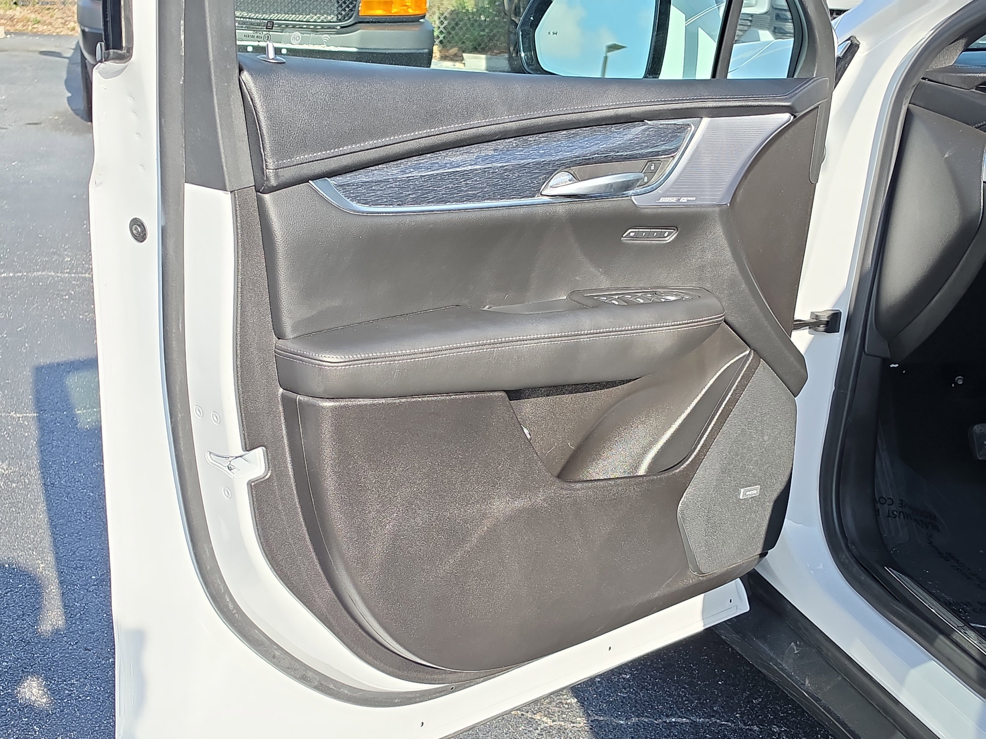 Used 2024 Cadillac XT5 Premium Luxury FWD image 17