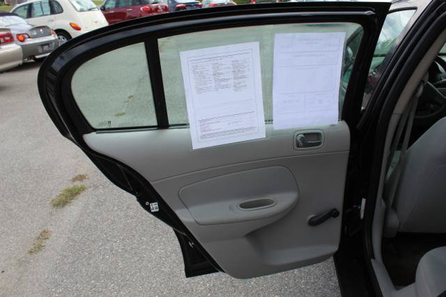 Used 2008 Chevrolet Cobalt LS FWD image 11