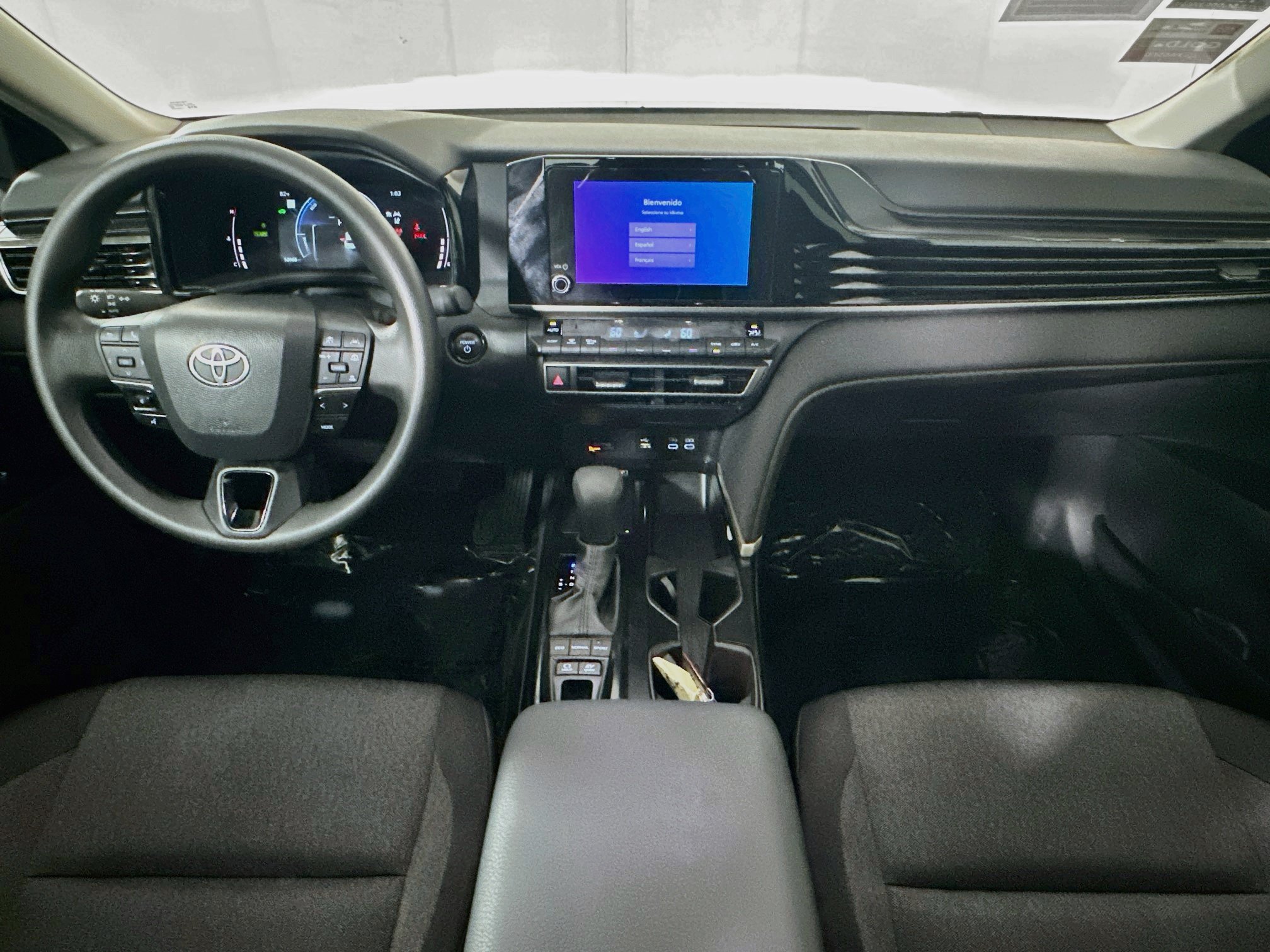 Used 2025 Toyota Camry LE w/ Convenience Package FWD image 27