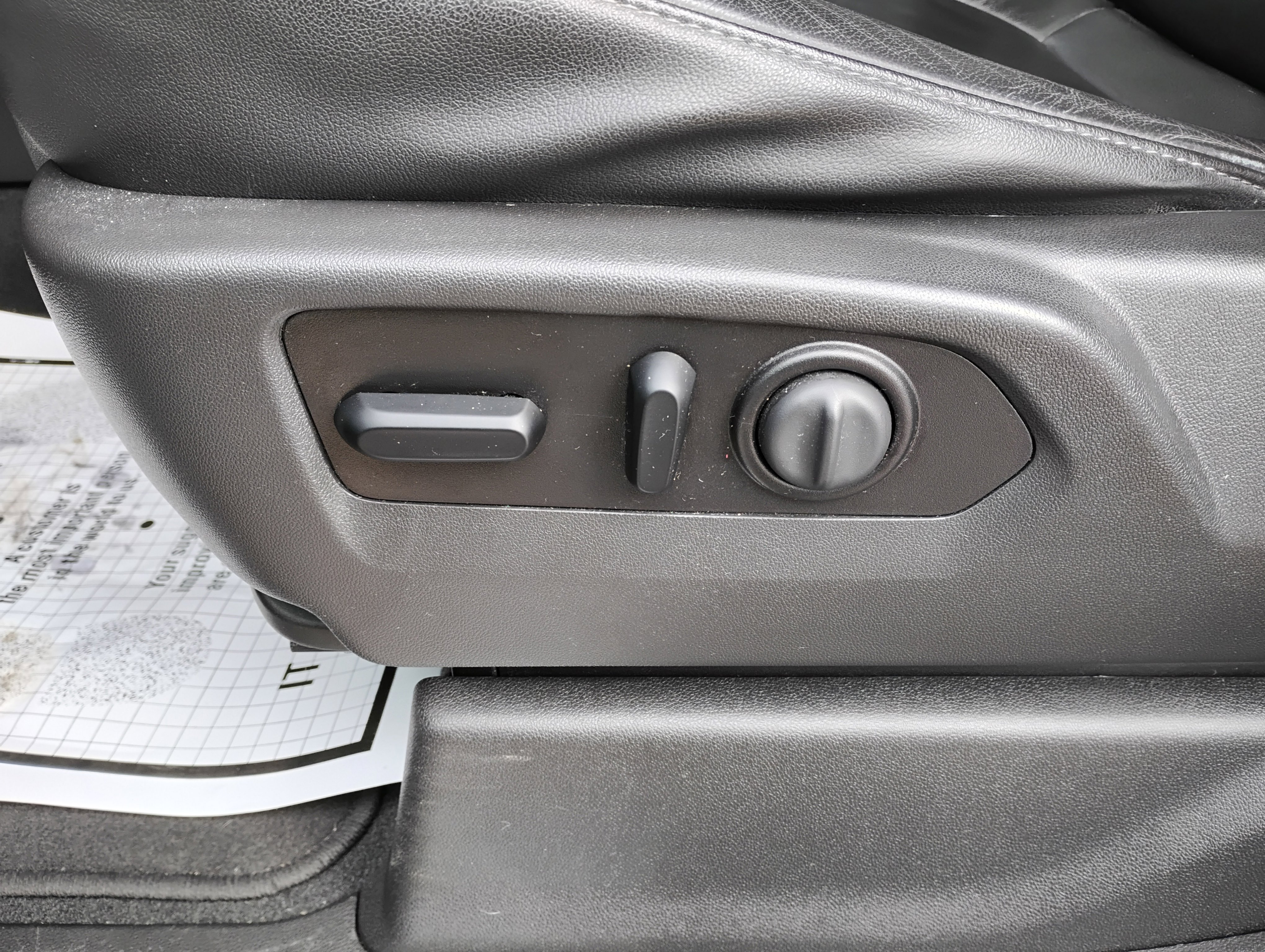 Used 2020 Chevrolet Silverado 1500 LT Trail Boss image 14