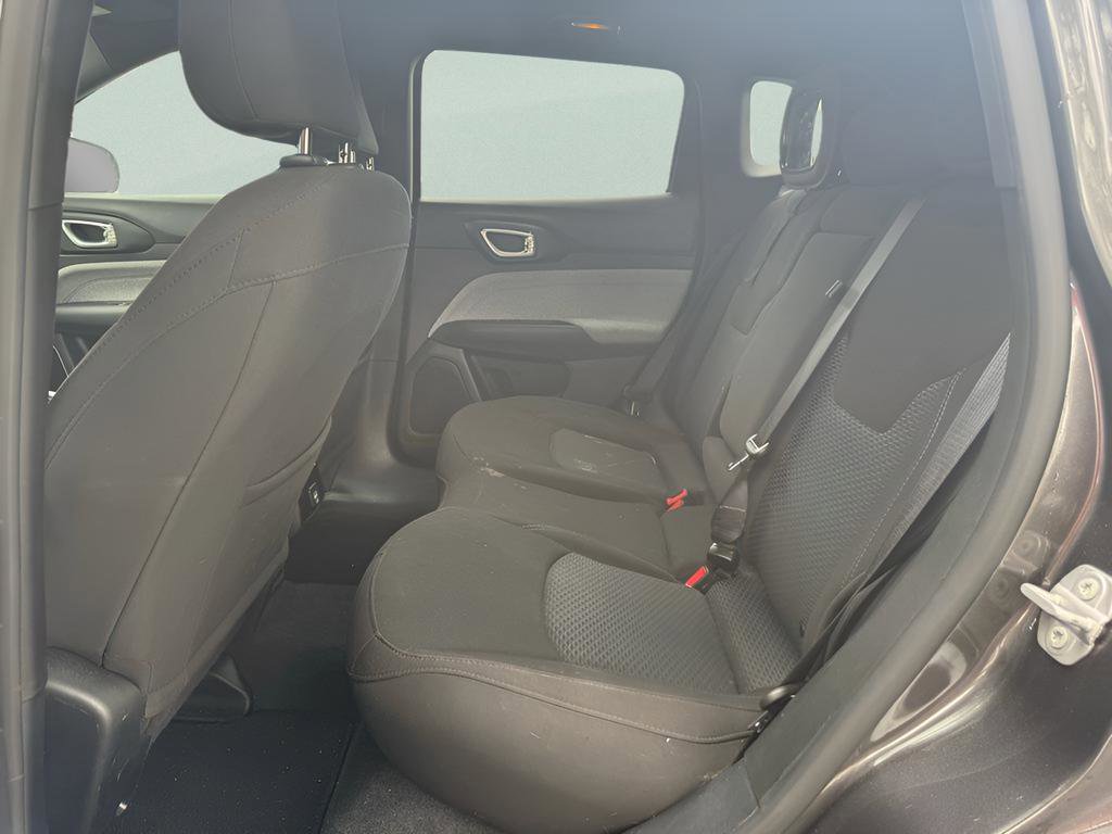 Used 2023 Jeep Compass Sport image 11